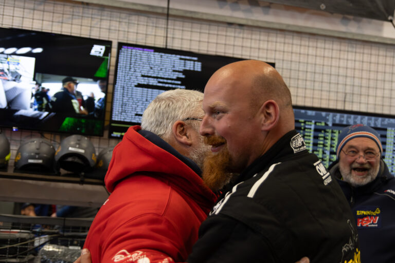 AJ2A0028-Verbessert-RR.jpg AJ2A0028-Verbessert-RR.jpg