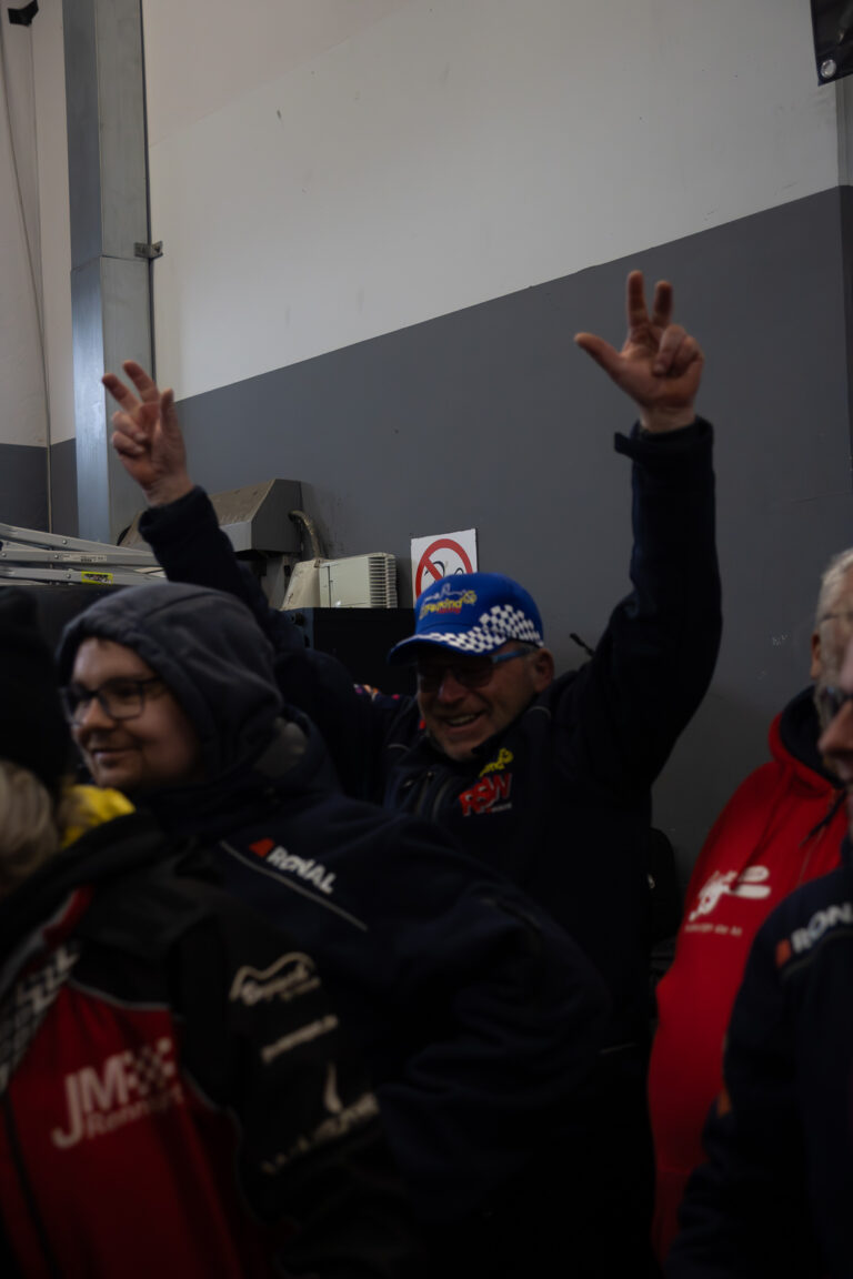 AJ2A0132-Verbessert-RR.jpg AJ2A0132-Verbessert-RR.jpg