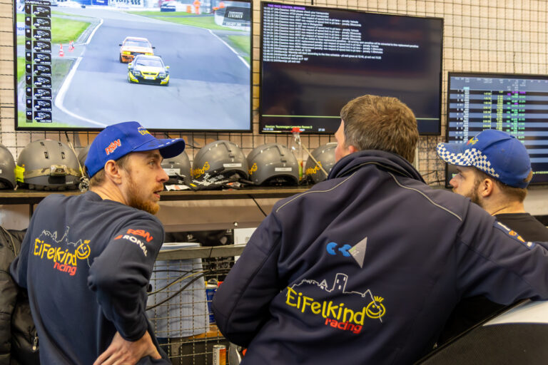 AJ2A4585-Verbessert-RR.jpg AJ2A4585-Verbessert-RR.jpg