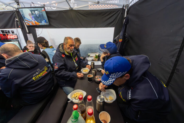 AJ2A9836-Verbessert-RR.jpg AJ2A9836-Verbessert-RR.jpg
